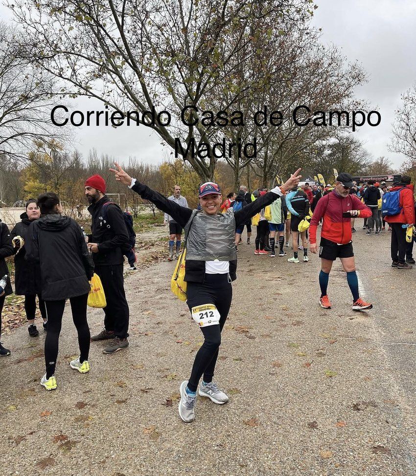 Dr. Karina Rieke running a trail race at Casa de Campo, Madrid