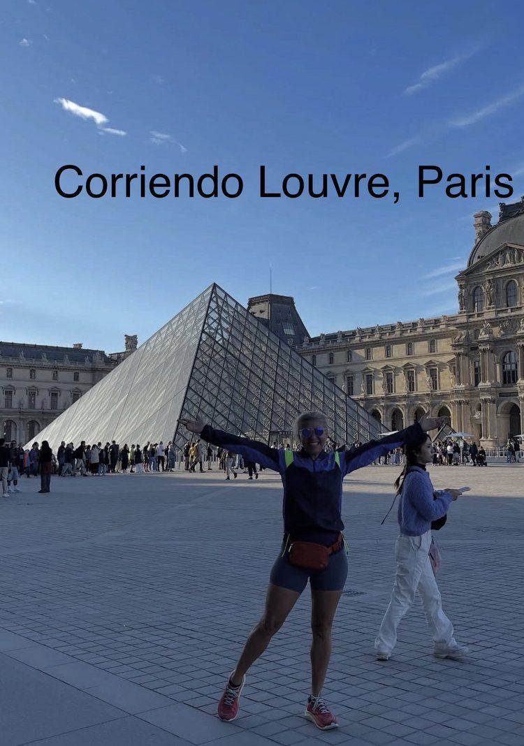 Dr. Karina Rieke running at the Louvre, Paris